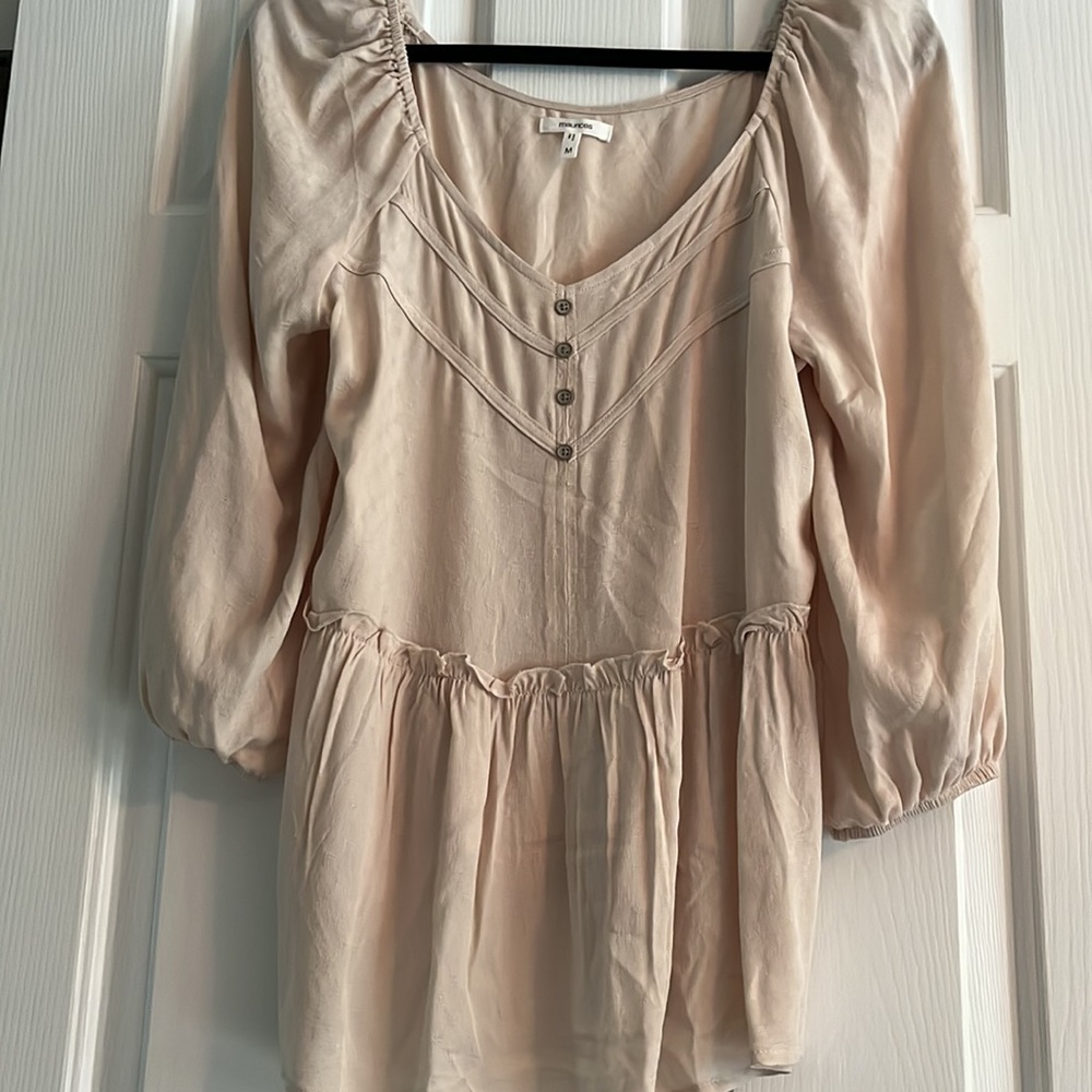 Cream Top - Picture 3 of 3